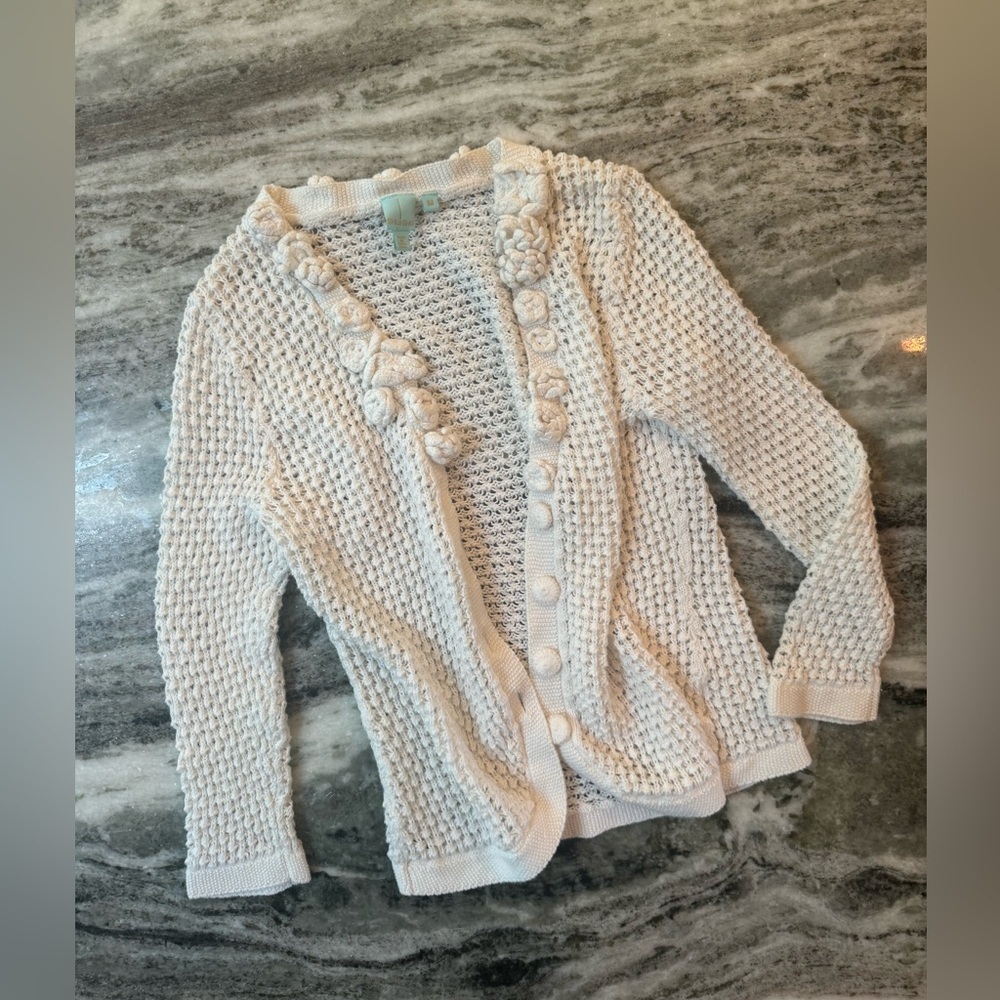 ShuShu White Textured Cardigan Sweater - Girls Medium
100% Cotton